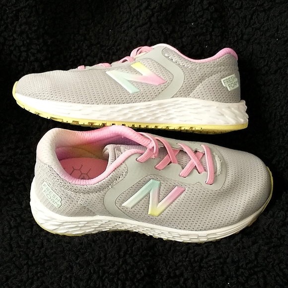 New Balance Other - New Balance Arishi toddler, NEW no box, grey w/rainbow icon, pink elastic laces